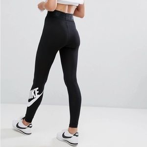 Nike NSW Legasee Logo Leggings